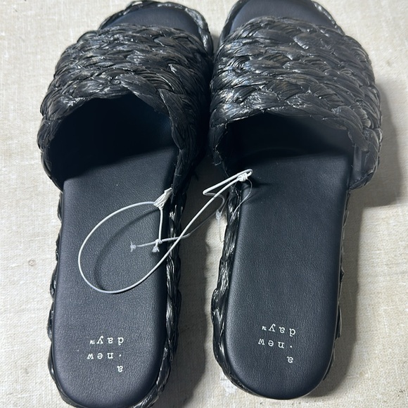 Black Platform Sandals - Picture 6 of 6